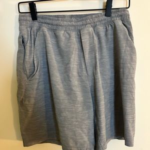 Lululemon athletic shorts w/ liner